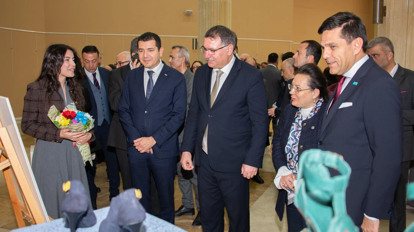 Ayakkabı sektörünün geleceği panelde tartışıldı